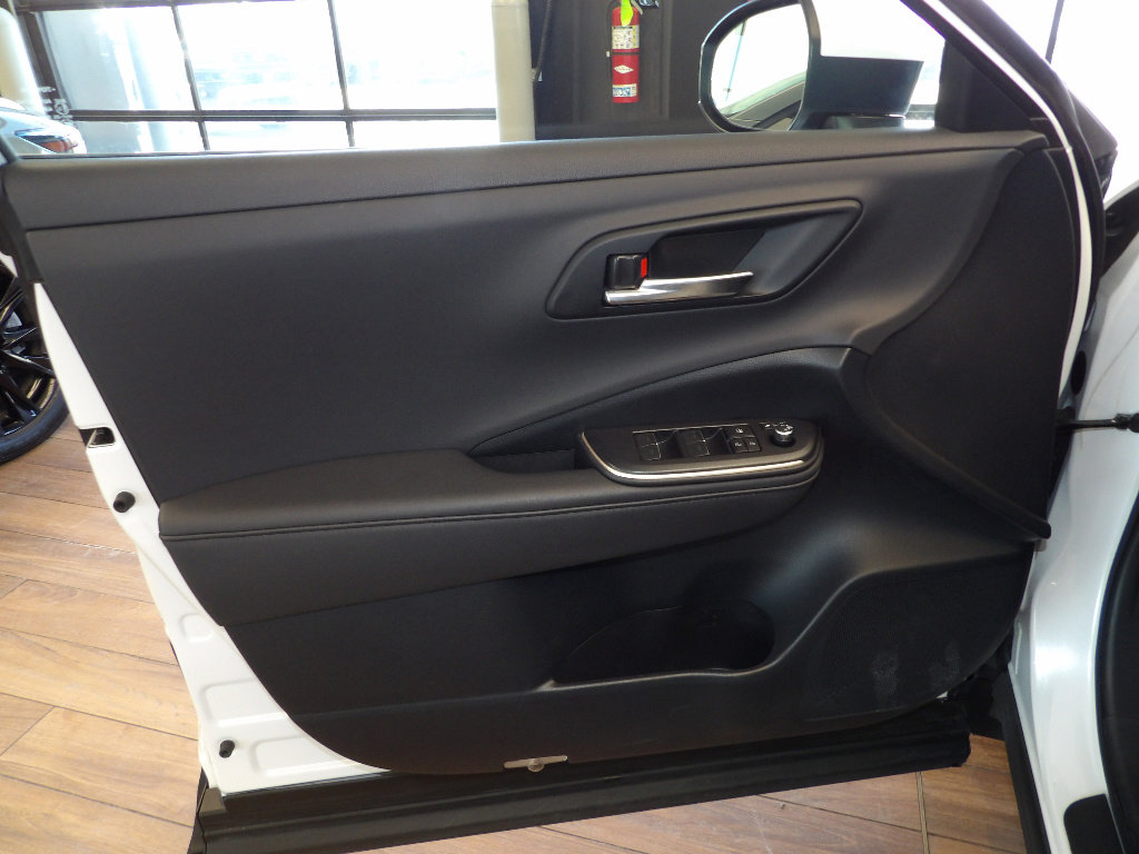 Used 2023 Toyota Crown XLE image 24