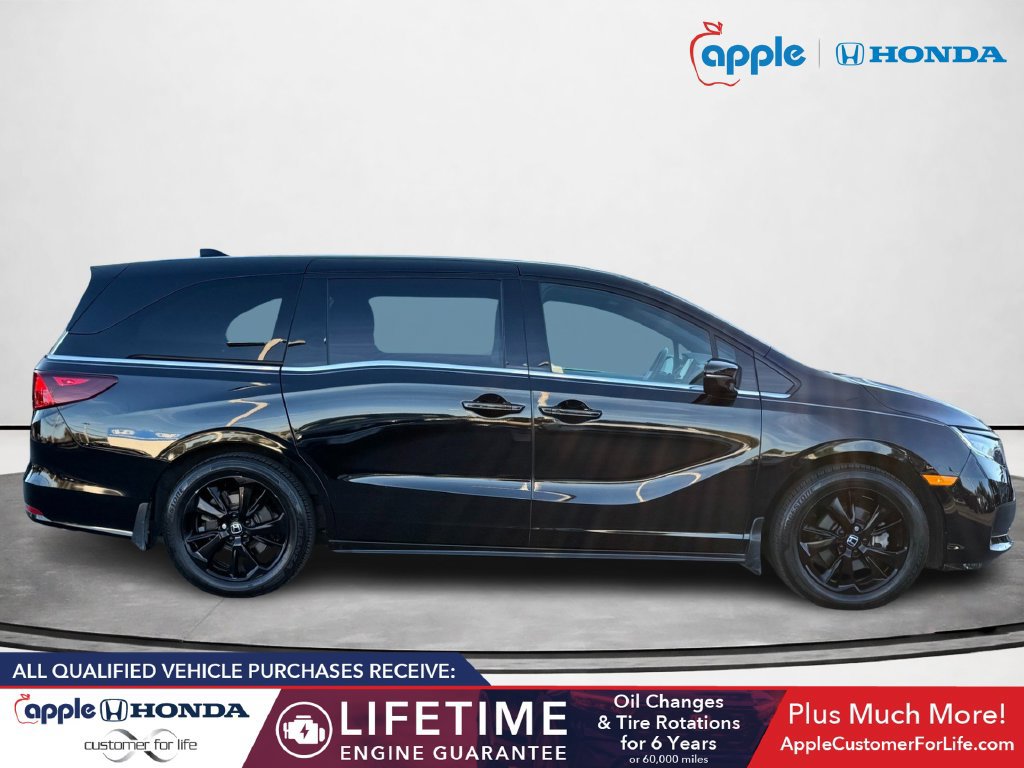 Used 2024 Honda Odyssey Sport image 2