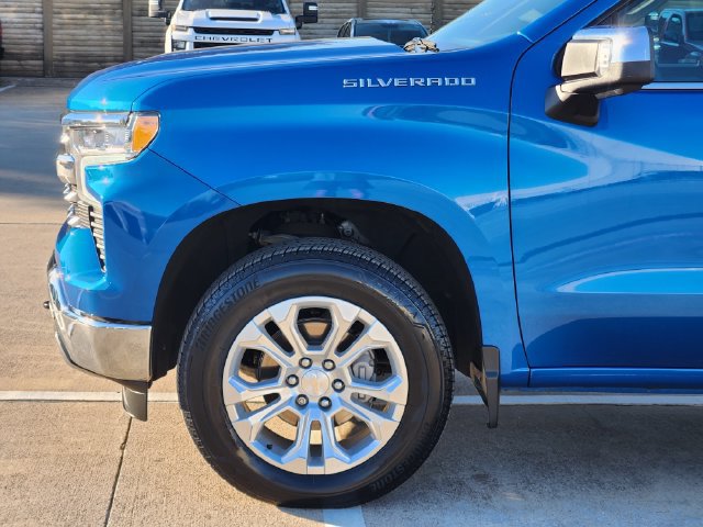 Used 2024 Chevrolet Silverado 1500 LTZ AWD/4WD image 15