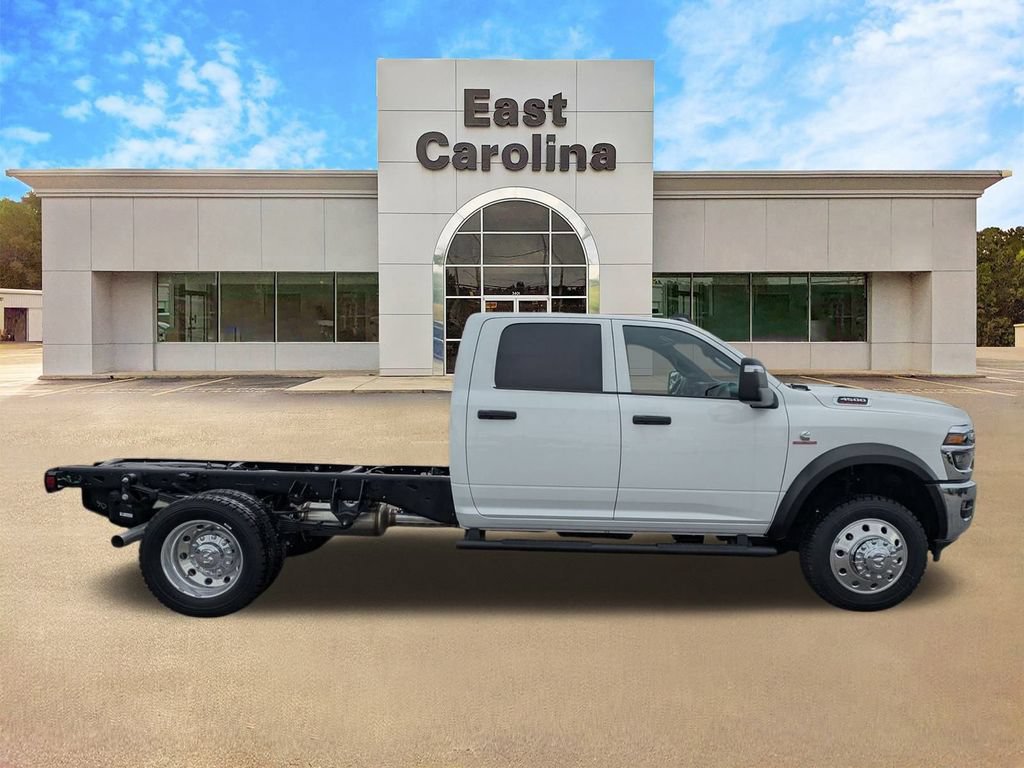 New 2026 RAM 4500 Tradesman w/ Chrome Appearance Group AWD/4WD image 2