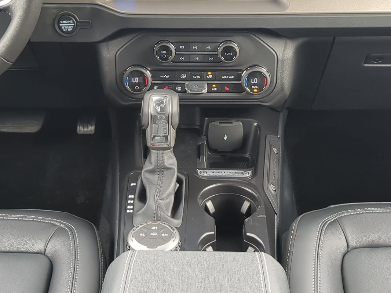 New 2026 Ford Bronco Outer Banks AWD/4WD image 17