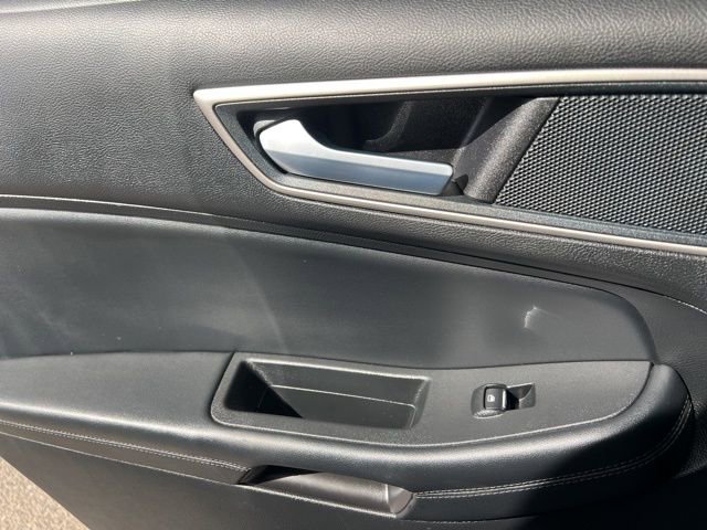 Used 2024 Ford Edge SEL image 27