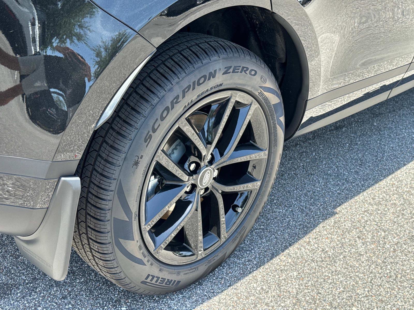 New 2026 Land Rover Range Rover Evoque S image 6