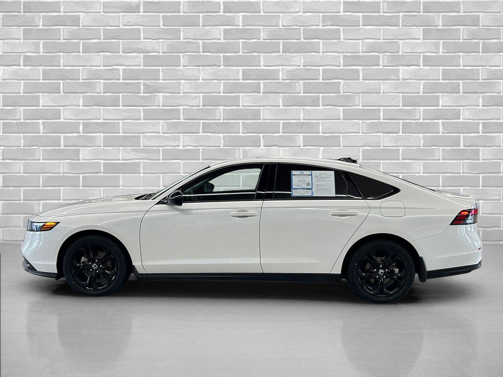 Certified 2025 Honda Accord SE image 2