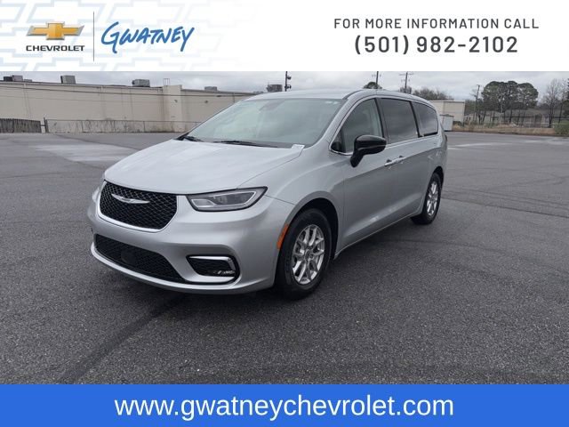 Used 2024 Chrysler Pacifica Touring-L