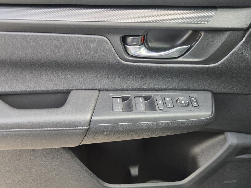 Certified 2025 Honda CR-V EX image 28