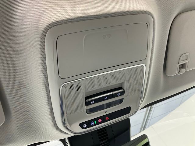 New 2026 Buick Enclave Avenir w/ Super Cruise Package image 16