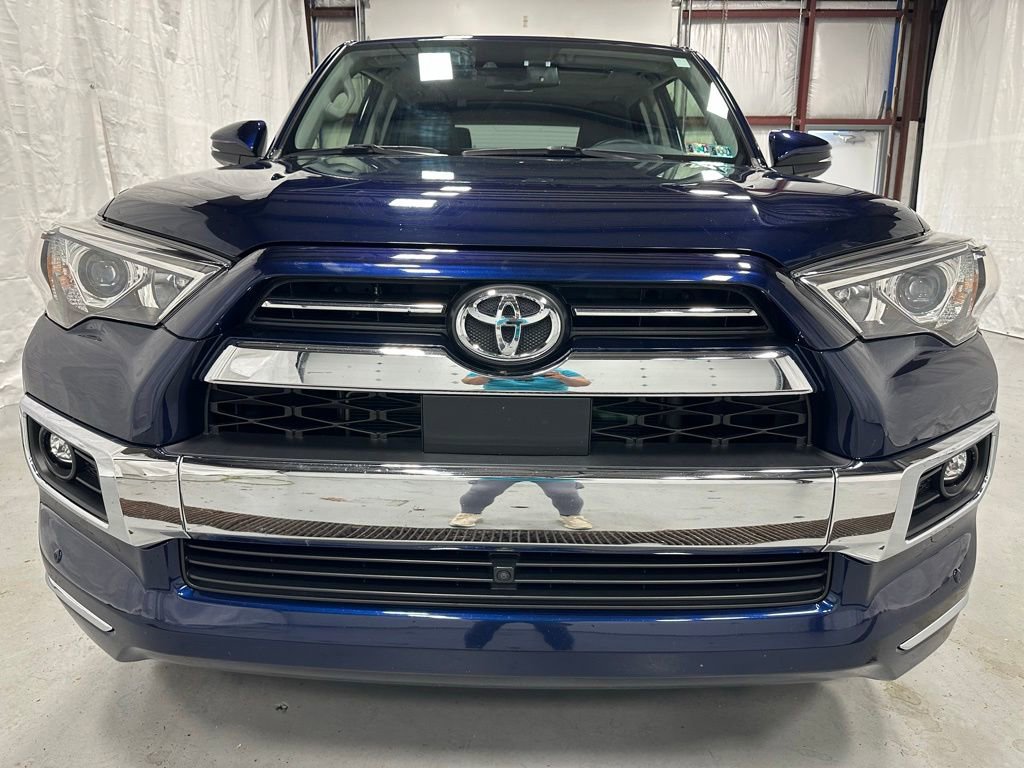 Used 2022 Toyota 4Runner Limited AWD/4WD image 2