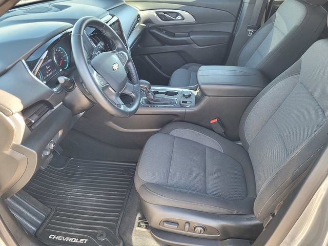 Used 2023 Chevrolet Traverse LT image 13