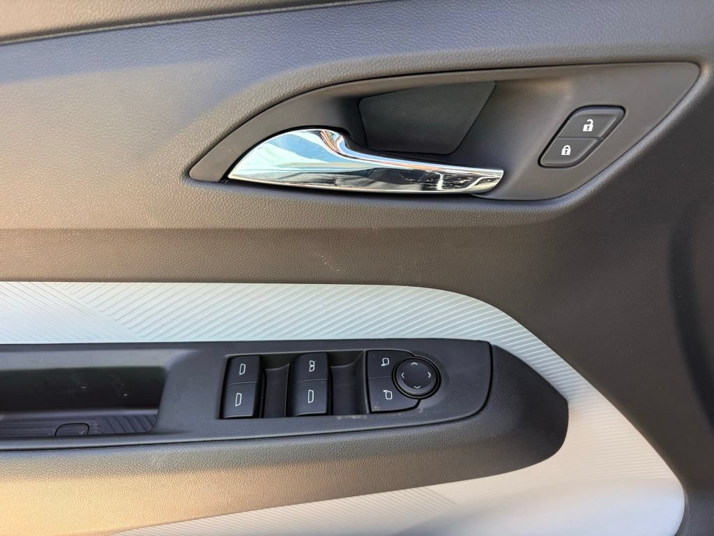 New 2027 Chevrolet Bolt RS FWD image 14