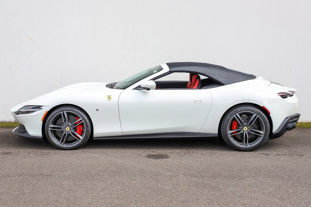Certified 2026 Ferrari Roma Spider RWD image 39