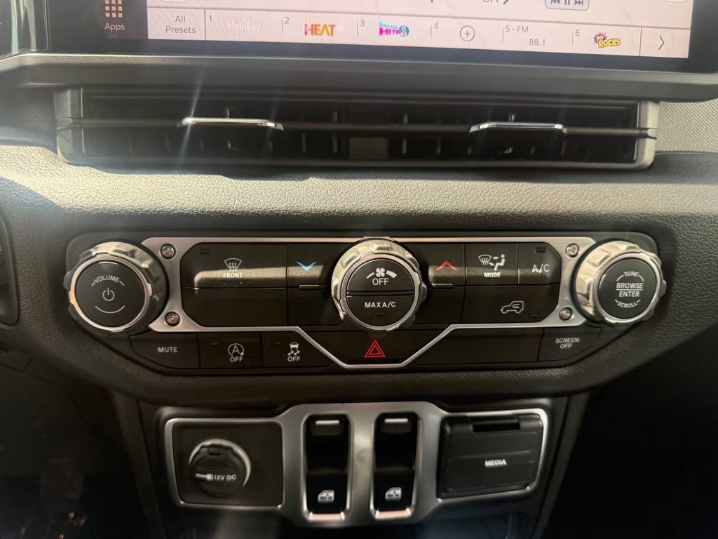 New 2026 Jeep Wrangler Sport AWD/4WD image 25