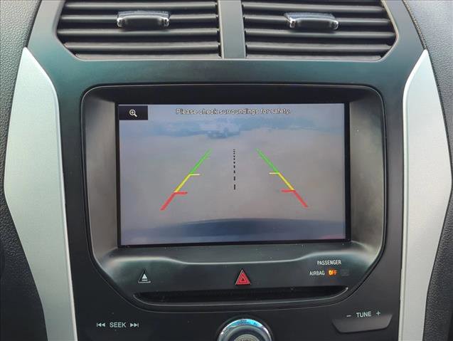 Used 2014 Ford Explorer XLT w/ Equipment Group 202A FWD image 15