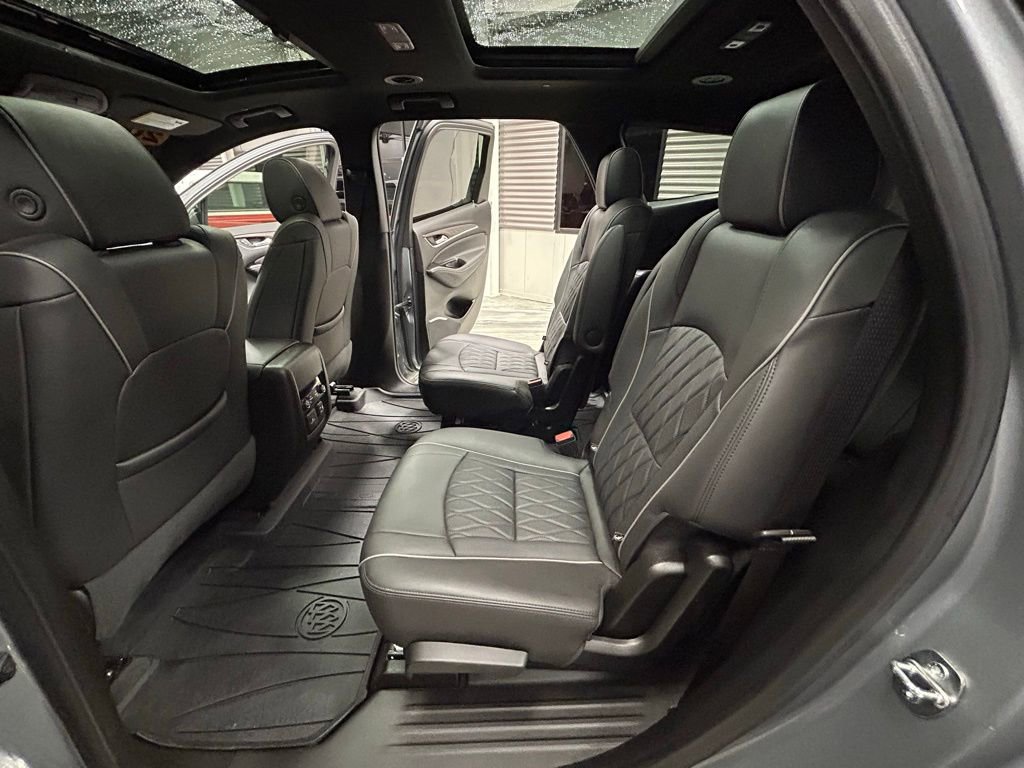Used 2023 Buick Enclave Avenir w/ Avenir Technology Package image 54