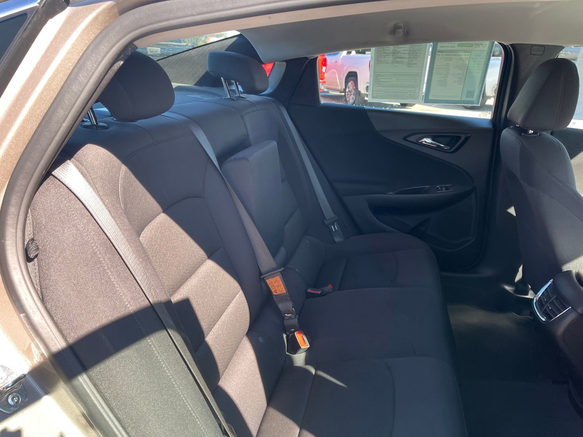 Used 2025 Chevrolet Malibu LT image 24