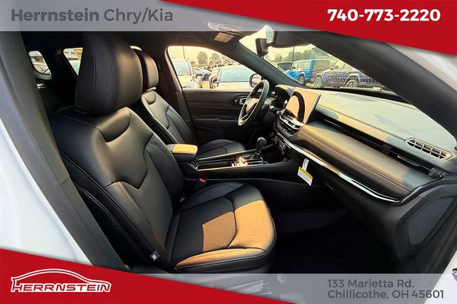 New 2026 Jeep Compass Latitude AWD/4WD image 25