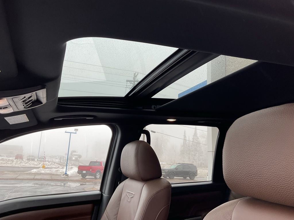 Used 2024 Nissan Titan Platinum Reserve w/ Moonroof Package image 12