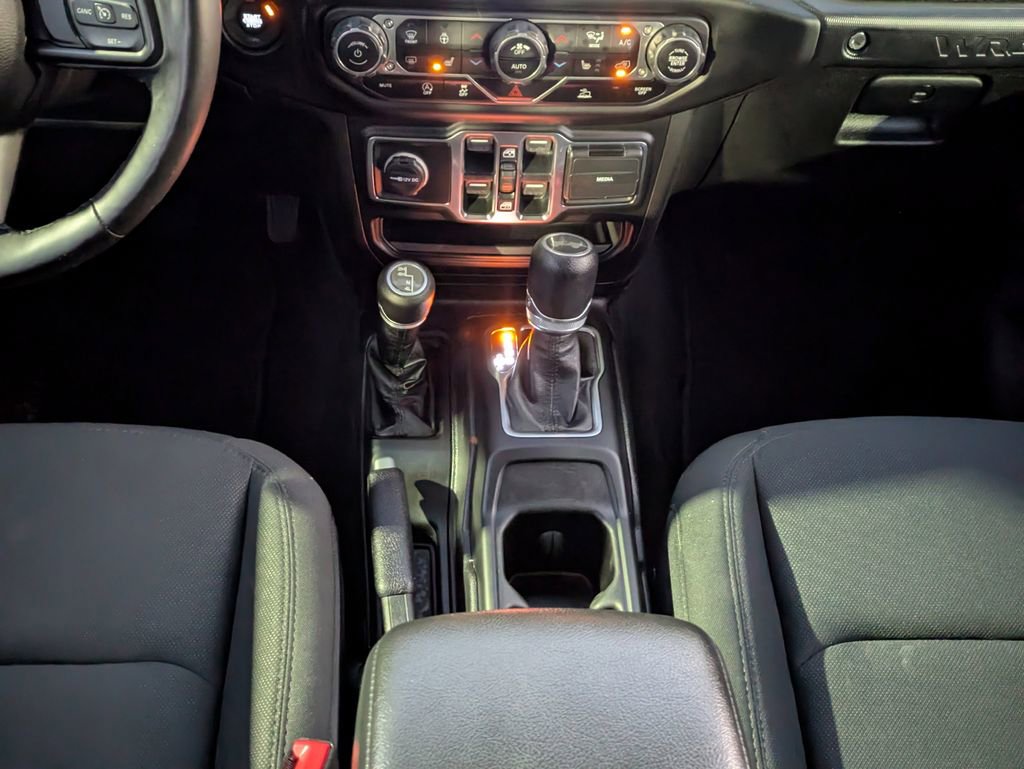 Used 2021 Jeep Wrangler Unlimited Sport image 19