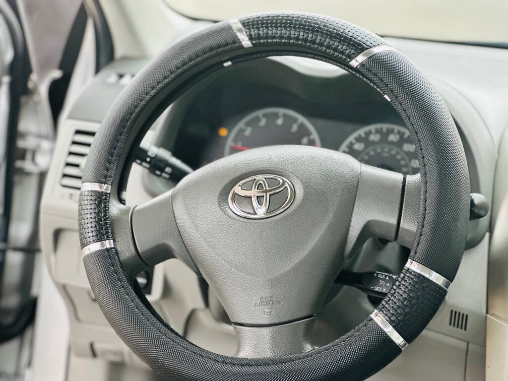 Used 2009 Toyota Corolla FWD image 10