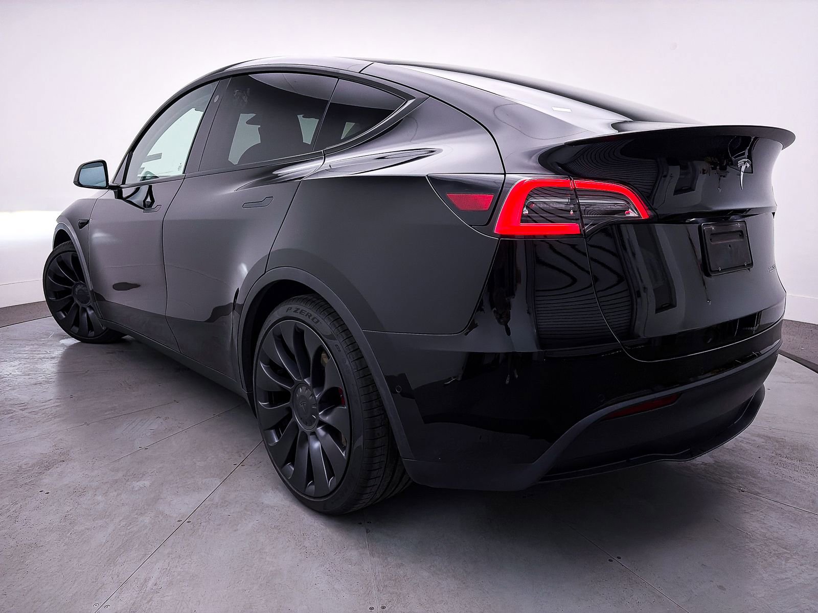 Used 2021 Tesla Model Y Performance image 2