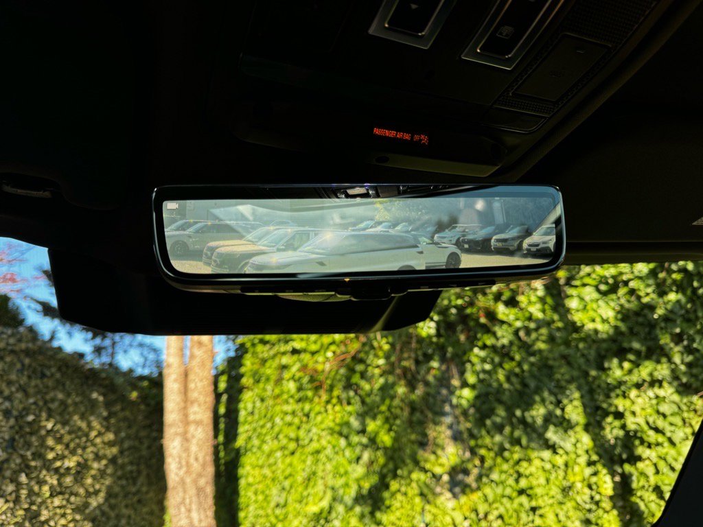 Used 2024 Land Rover Defender 110 V8 image 12