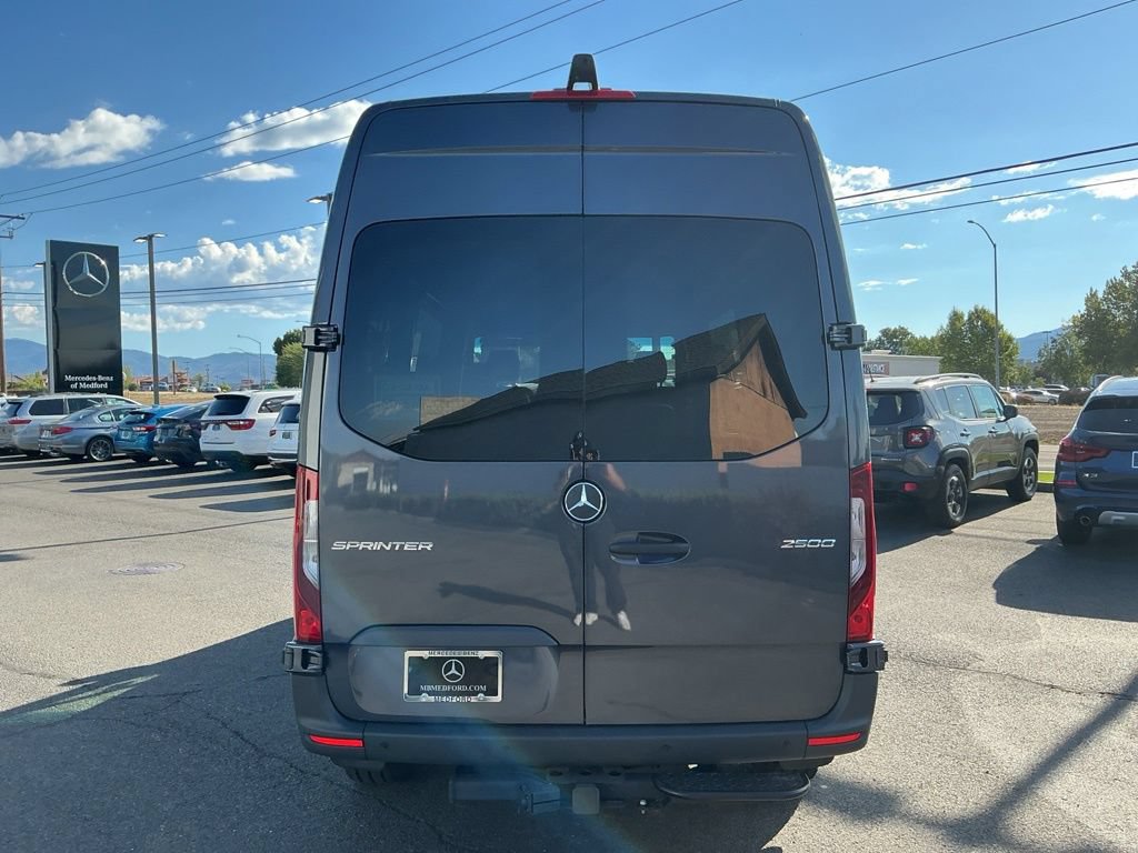 Used 2025 Mercedes-Benz Sprinter 2500 image 9