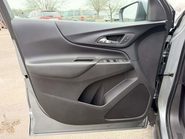Used 2023 Chevrolet Equinox LT image 16