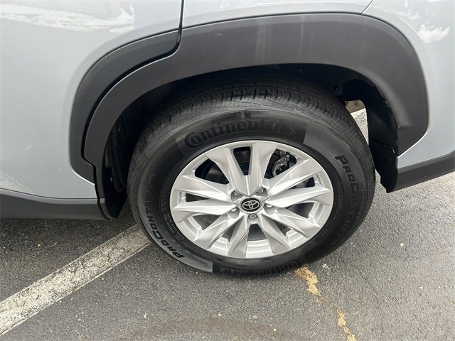 Used 2024 Toyota Corolla Cross LE image 27