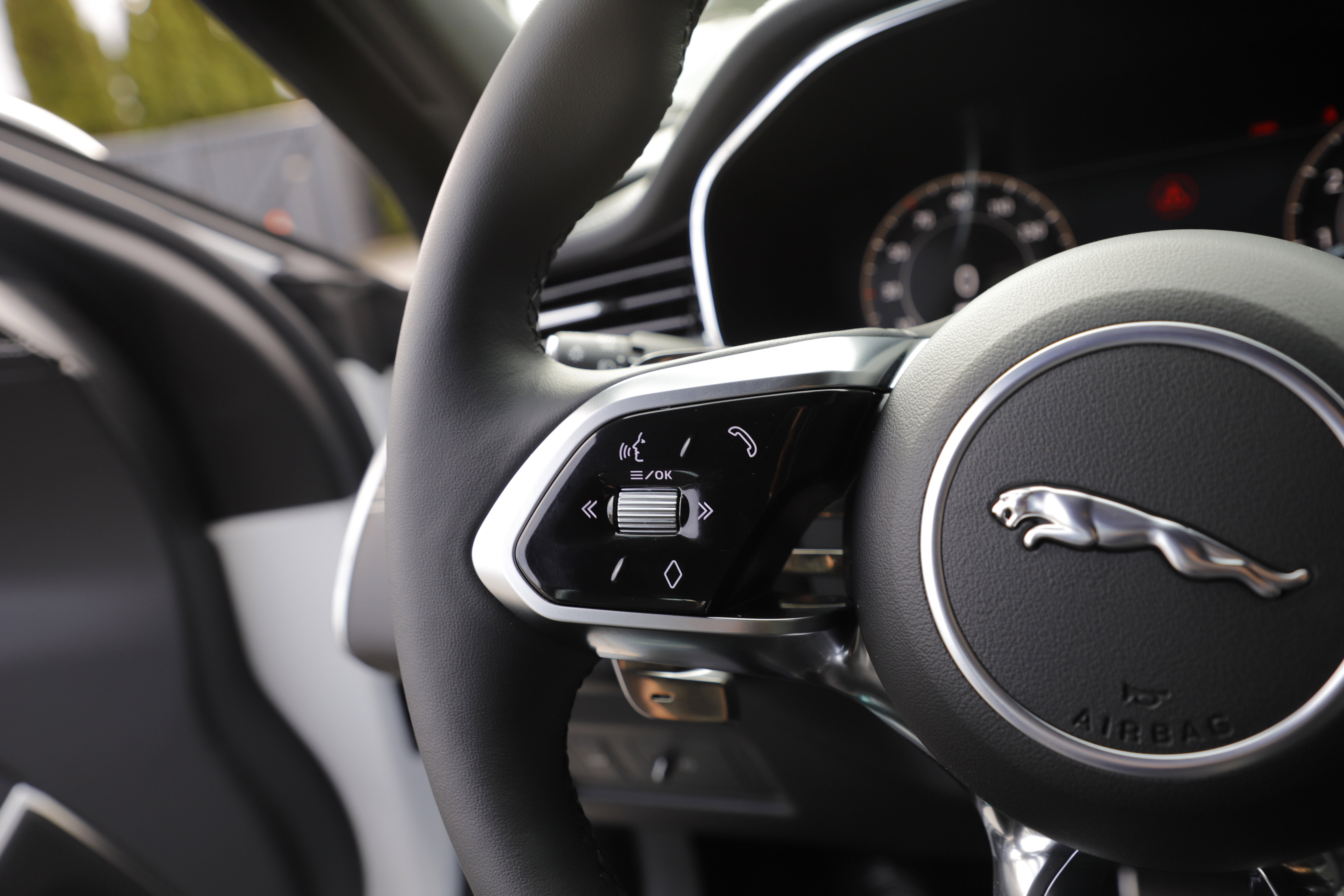 New 2024 Jaguar XF R-Dynamic SE image 22