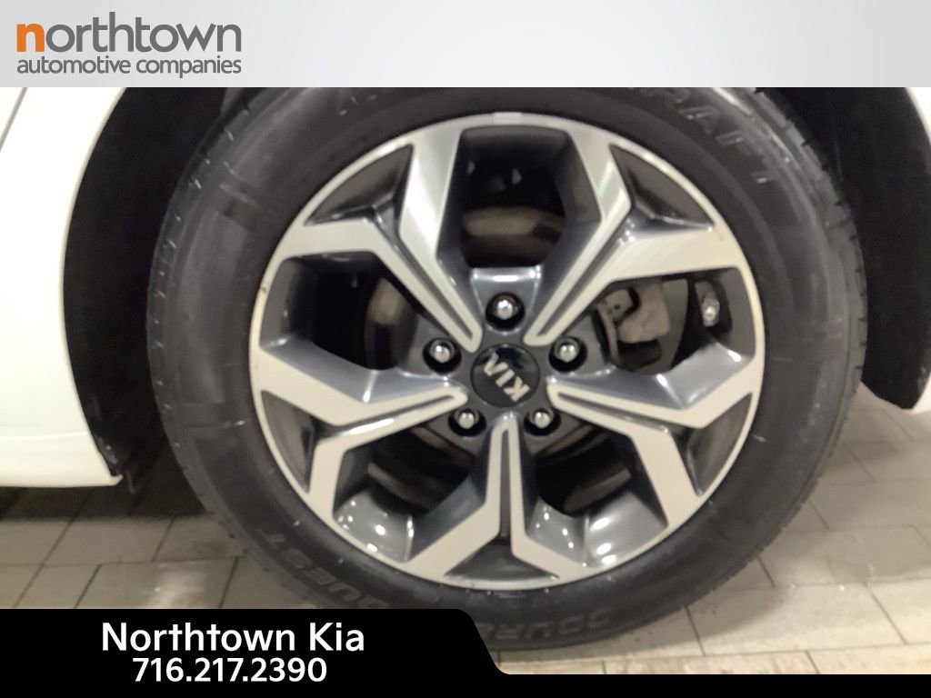 Certified 2020 Kia Forte LXS image 23