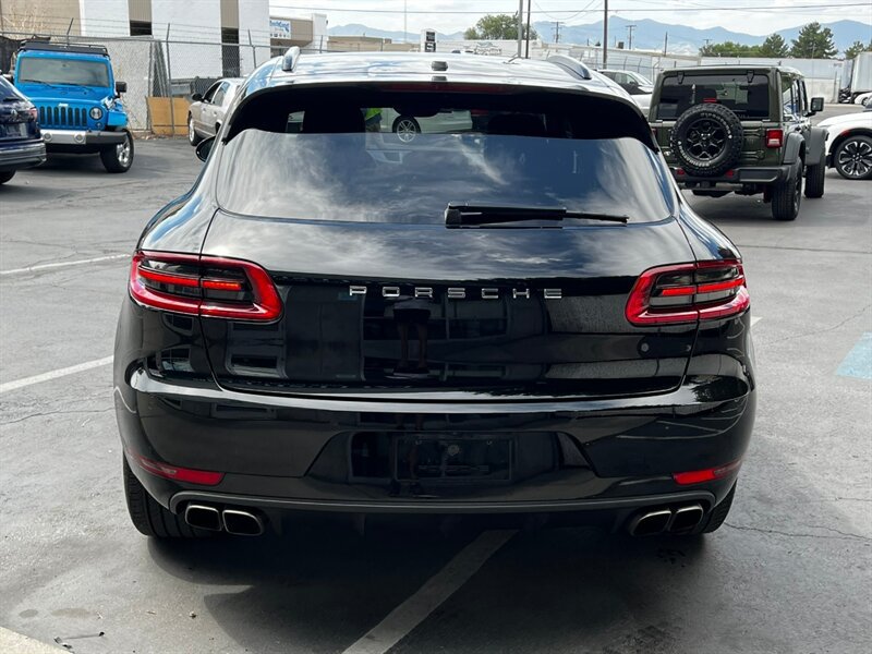 Used 2017 Porsche Macan Turbo AWD/4WD image 6