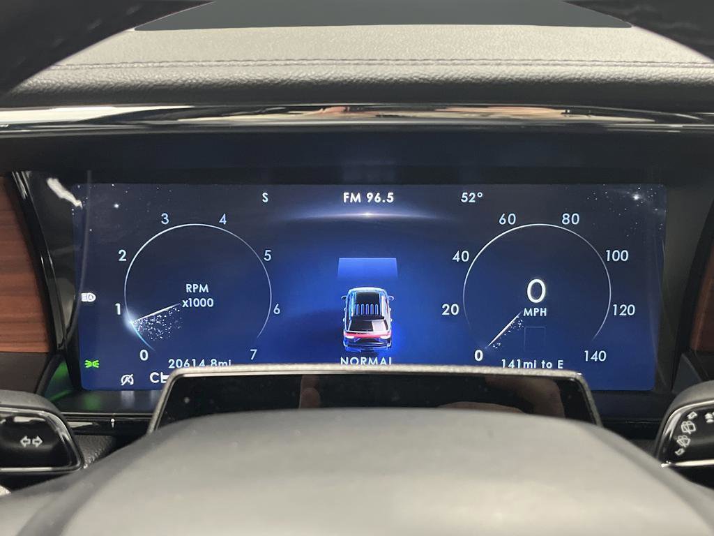 Used 2024 Lincoln Navigator Premiere image 19