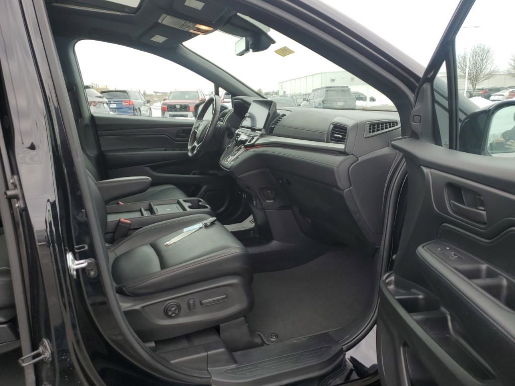 Certified 2025 Honda Odyssey Sport-L image 39