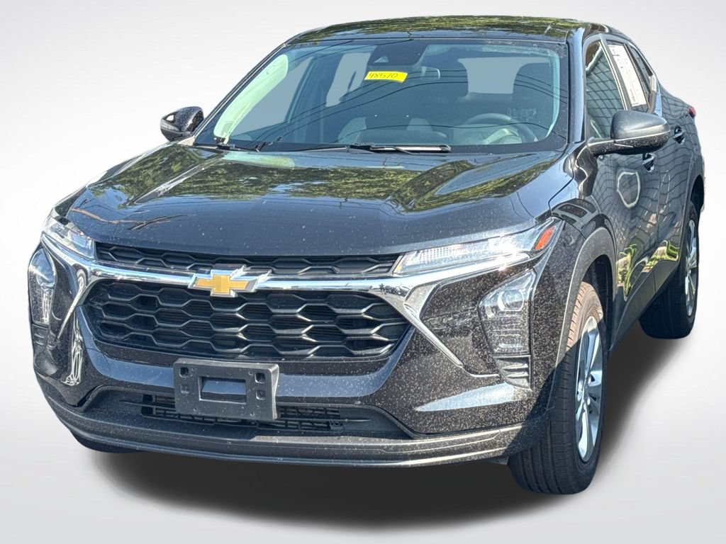 Used 2024 Chevrolet Trax LS FWD image 6