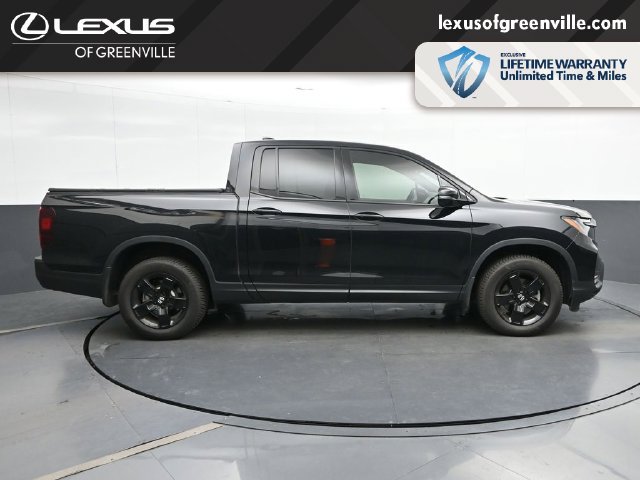 Used 2025 Honda Ridgeline Black Edition image 10