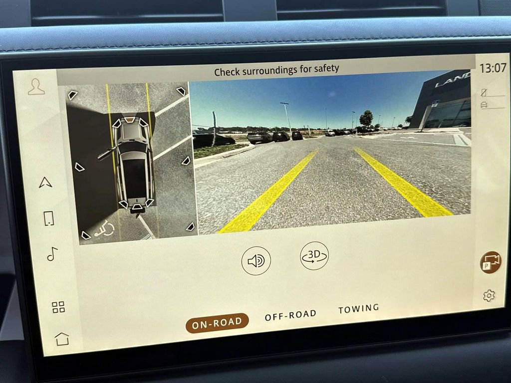 New 2025 Land Rover Defender 130 X-Dynamic SE image 23