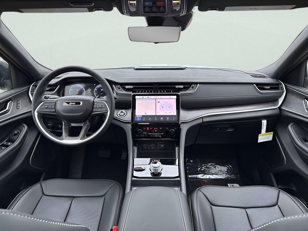 New 2025 Jeep Grand Cherokee L Limited w/ Luxury Tech Group II image 15