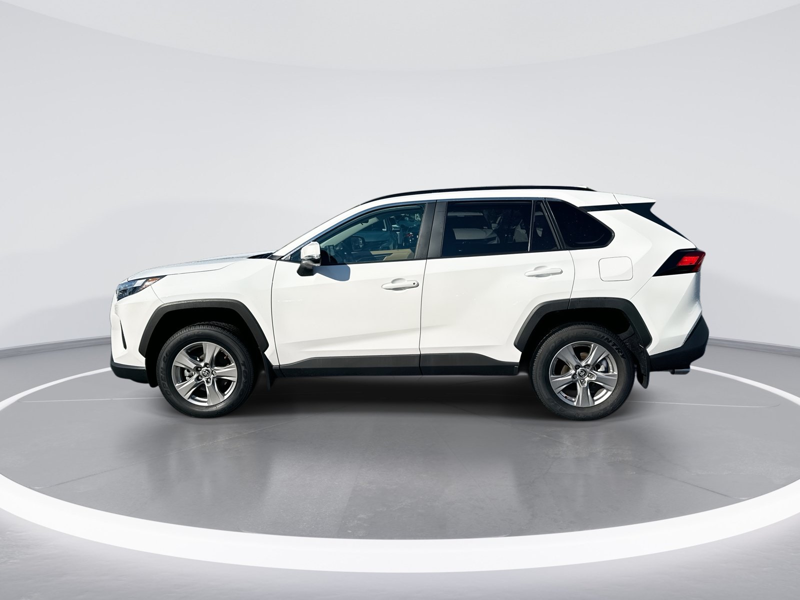 Used 2025 Toyota RAV4 XLE w/ Convenience Package FWD image 6