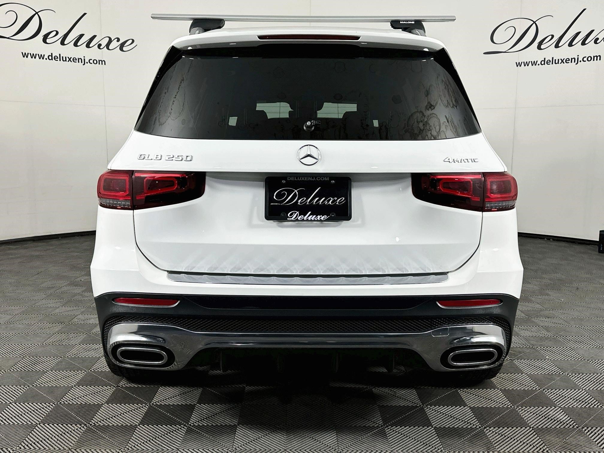 Used 2023 Mercedes-Benz GLB 250 4MATIC w/ AMG Line image 5