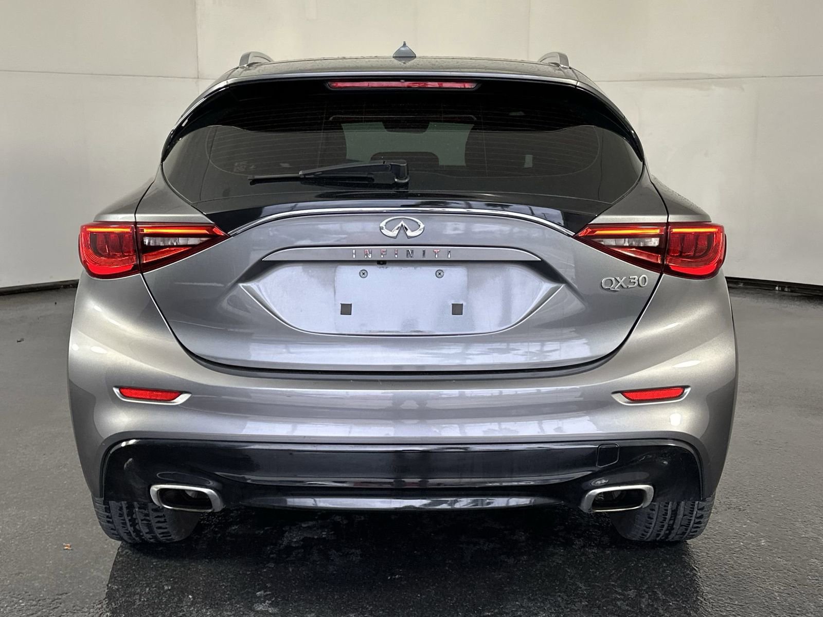 Used 2018 INFINITI QX30 image 7