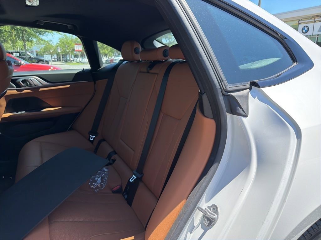 Used 2023 BMW i4 eDrive40 w/ Premium Package RWD image 4