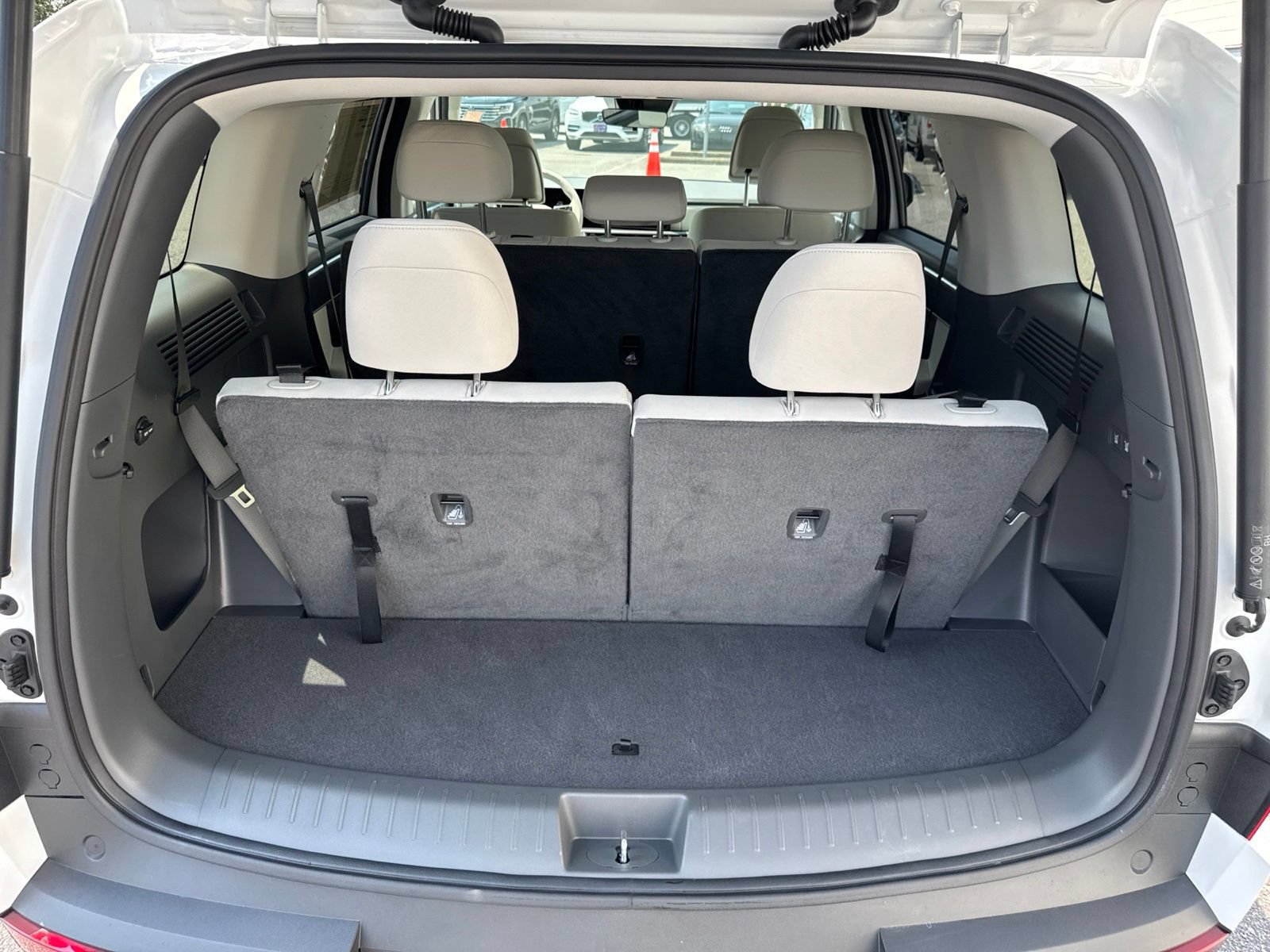 Certified 2026 Hyundai Santa Fe SE FWD image 12
