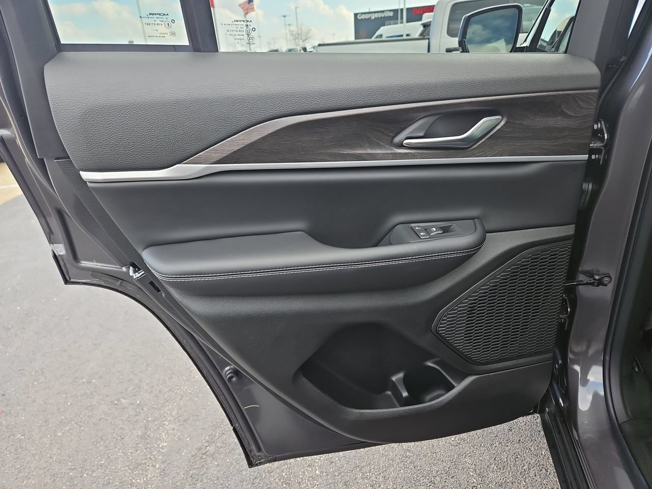 New 2026 Jeep Grand Cherokee Altitude AWD/4WD image 14