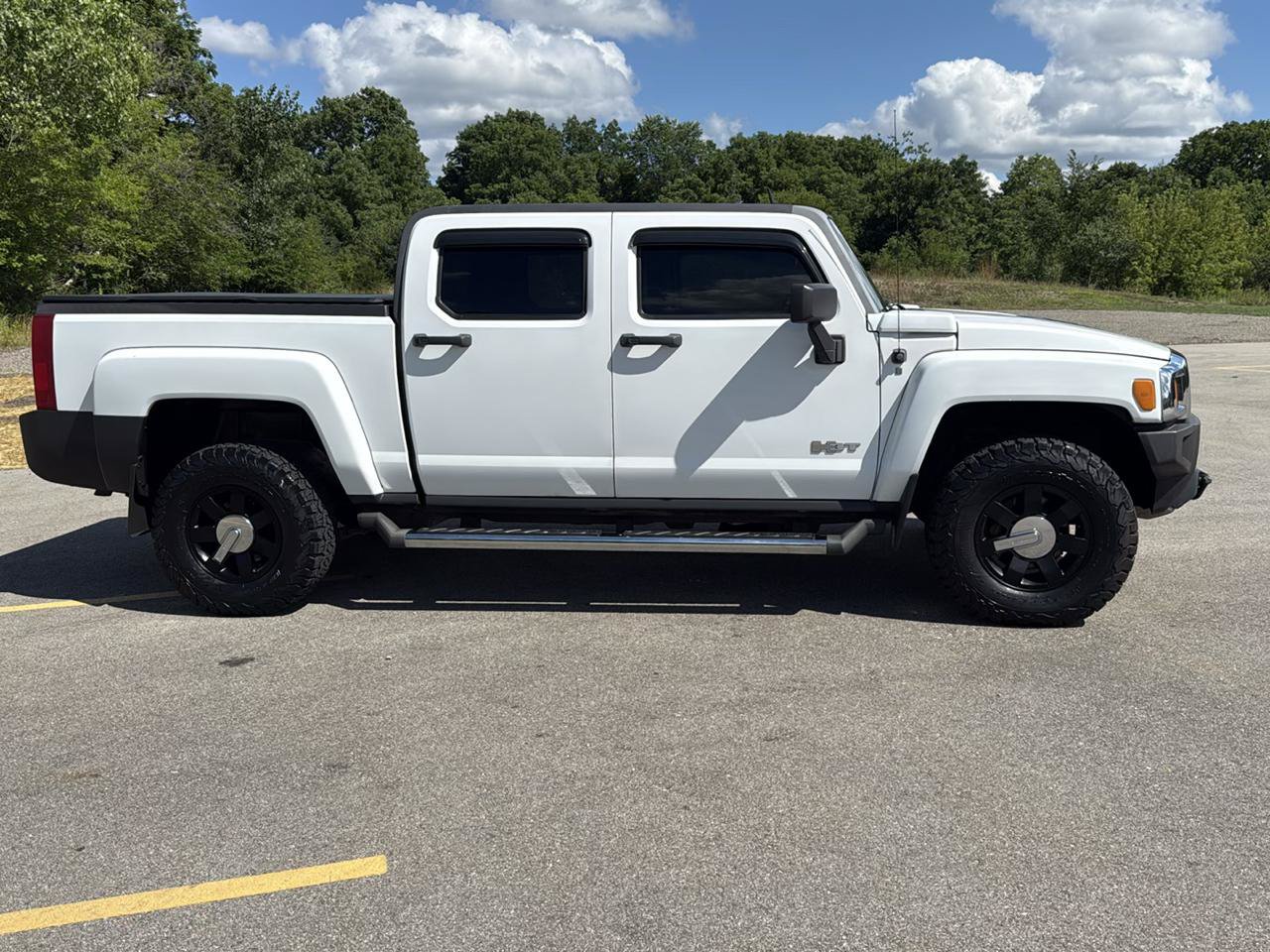 Used 2009 HUMMER H3T AWD/4WD image 4