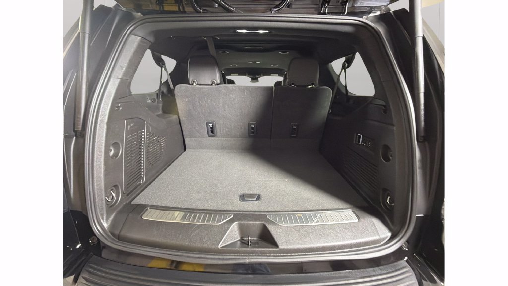 Certified 2025 Chevrolet Suburban Premier AWD/4WD image 30