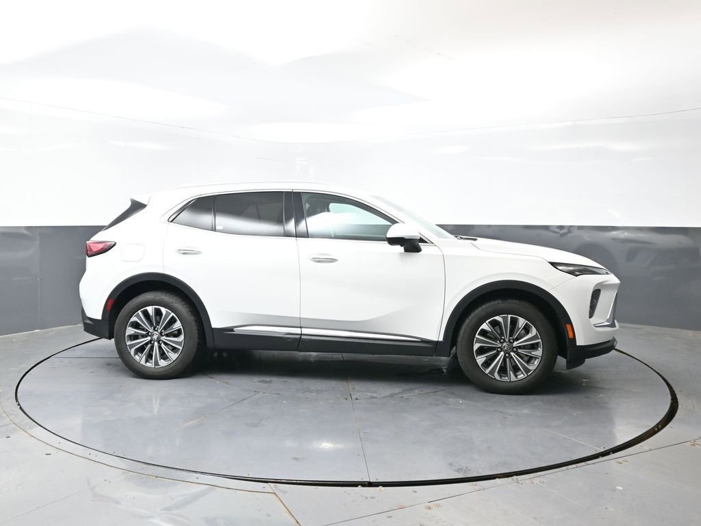 Used 2024 Buick Envision Preferred AWD/4WD image 4