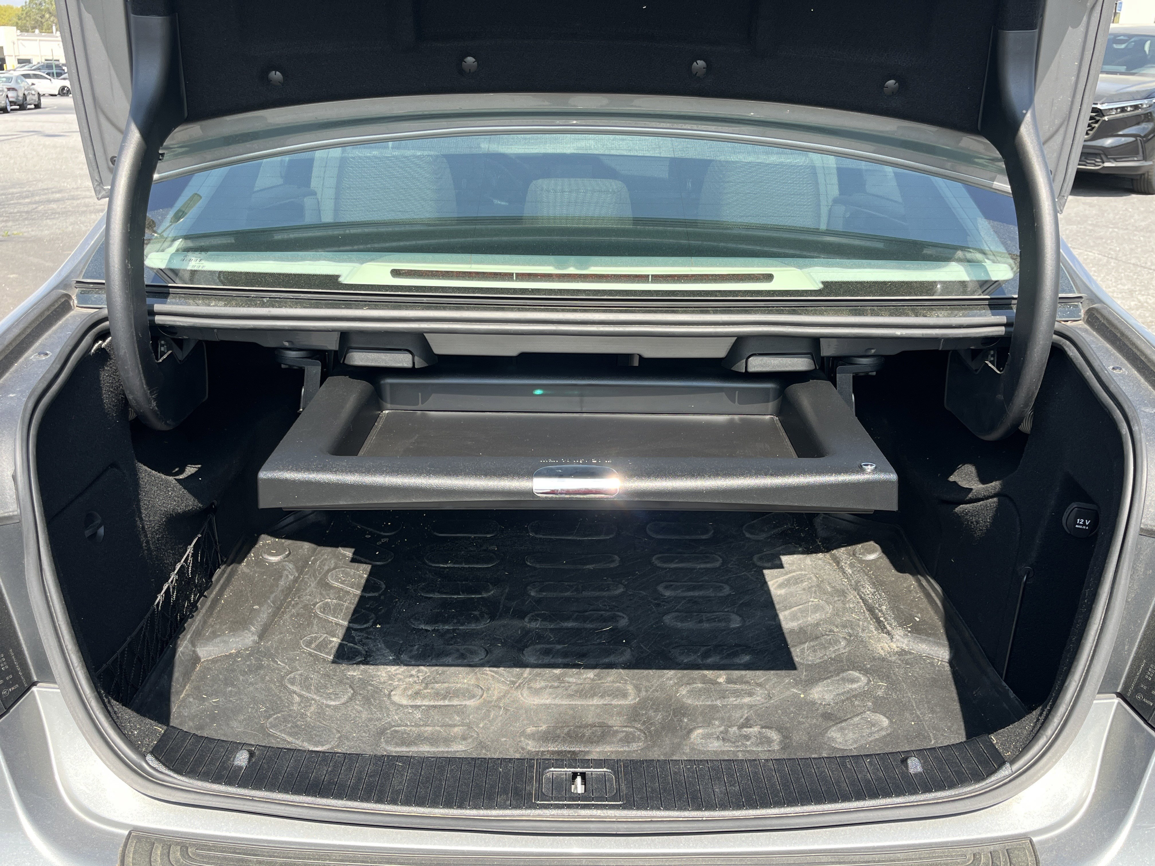 Used 2014 Mercedes-Benz E 350 Sedan image 26