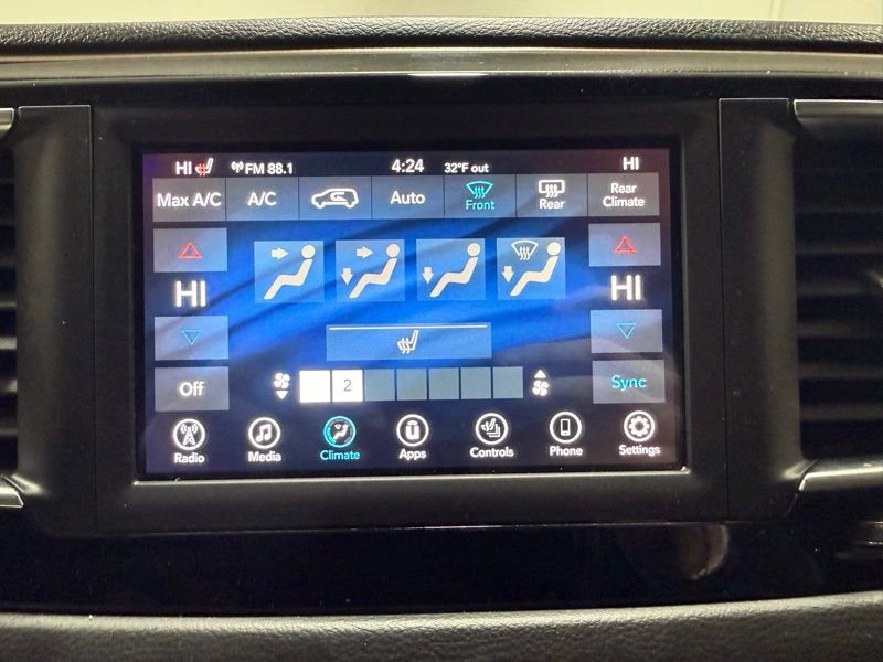 Used 2018 Chrysler Pacifica Touring-L image 27