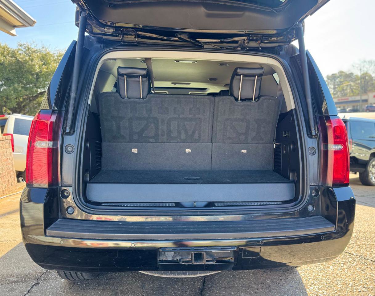Used 2018 Chevrolet Tahoe LT w/ Luxury Package AWD/4WD image 10