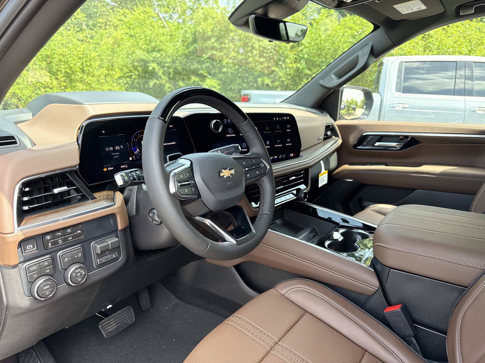 New 2026 Chevrolet Suburban High Country AWD/4WD image 24
